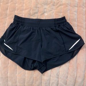 BLACK HOTTY HOT SIZE 6 2.5in SHORTS